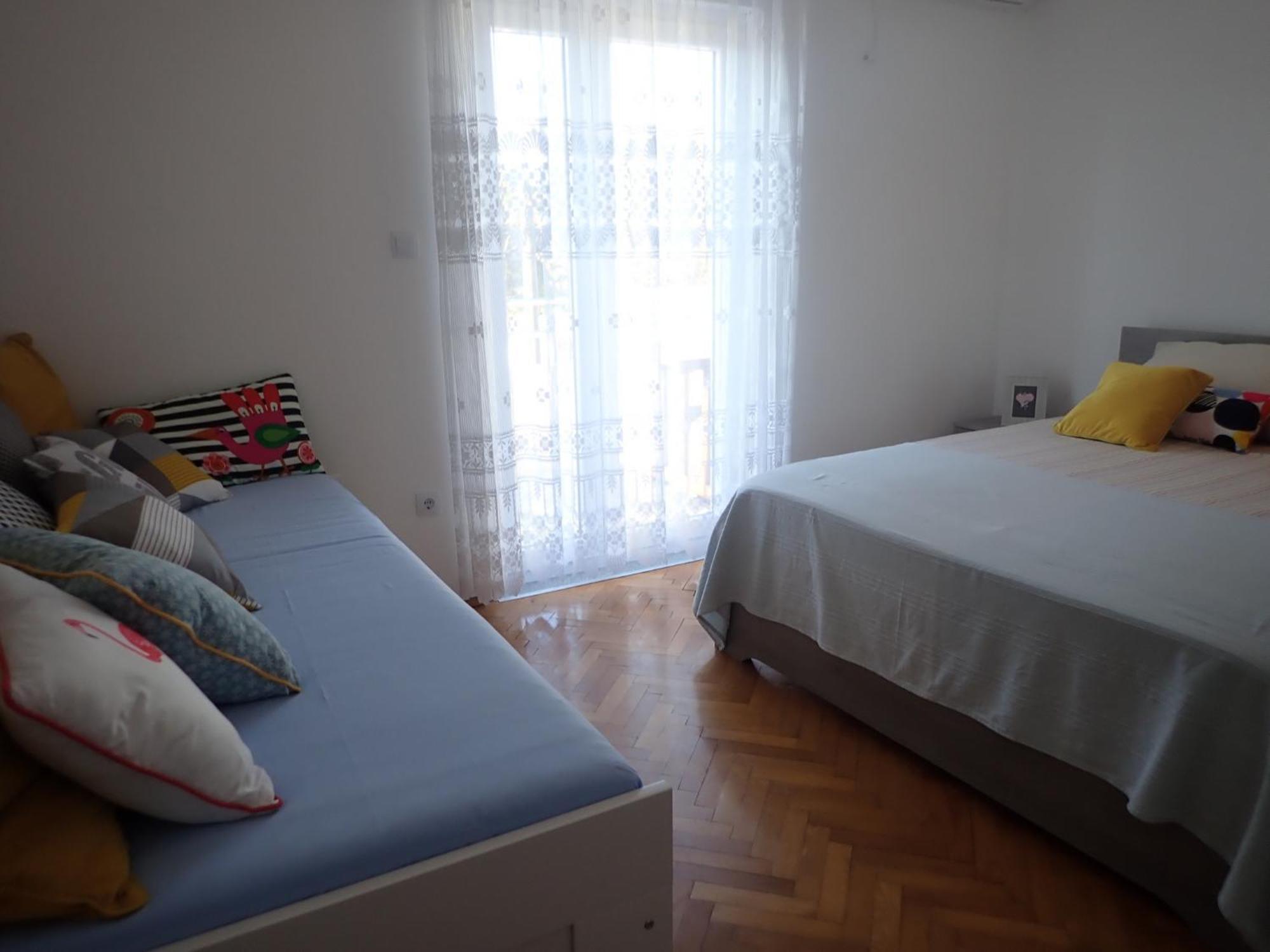 Laroom Apartment *